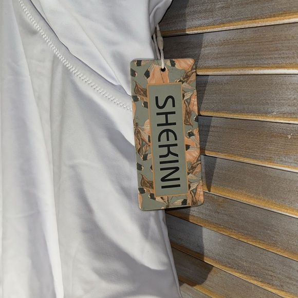 Shekini - Picture 3 of 5